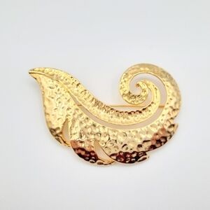 Vintage Gold Tone Swirl Leaf Brooch Hammered Statement Pin